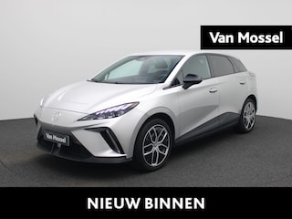 MG 4 64 kWh Luxury | 360 Camera | Stoelverwarming | Stuurverwarming | Warmtepomp | LED koplampen |
