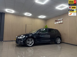 Volkswagen Golf 1.2 TSI R-Line * Panoramadak / Camera / Navigatie / Stoelverwarming / NL Auto *