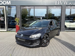Volkswagen Golf 1.0 TSI Business Edition Connected