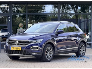 Volkswagen T-Roc 1.5 TSI Sport | Navi | Leer | Clima | Pano | Stoel-Stuurverwarming | Dealer Onderhouden