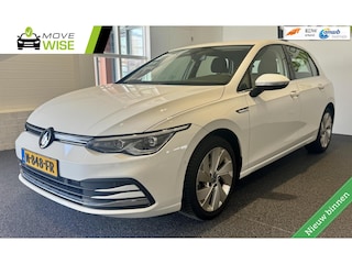 Volkswagen Golf 1.5 eTSI 150pk Style | GOLF 8 | Automaat | 5 Deurs | Zeer Compleet | 108.000 km | 1e Eigenaar |