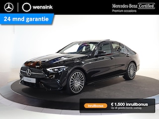 Mercedes-Benz C-klasse 300e Business Solution AMG | Panoramaschuifdak | Nightpakket | Digital Light | 19" LM velgen | Dodehoekassistent | 360° camera | Stoelverwarming | Sfeerverlichting |