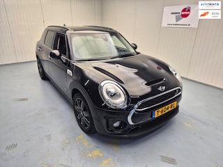 Mini Clubman 2.0 Cooper S ALL4 Chili Serious Business Navi Ecc Pano Cruise Alu