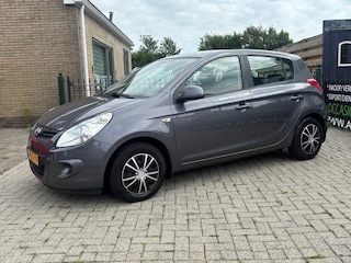 Hyundai i20 1.2i i-Drive |nieuwe apk | nieuwe koppeling |airco | 5drs | kijk fotos !