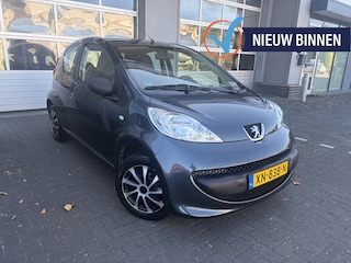 Peugeot 107 1.0-12V XR / CARPLAY
