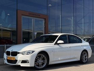 BMW 318i M Sport Edition | Cruise | Leder | Stoelverwarming | LED |