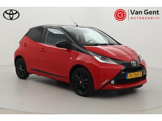 Toyota Aygo 1.0 VVT-i x-cite | Airco | Camera | 15 inch | Bluetooth | Privacy glas | DAB | Elektrische ramen voor