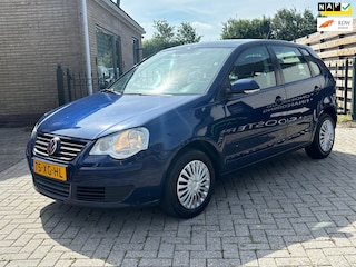 Volkswagen Polo 1.2 Optive 5drs | airco | navi | trekhaak| lange apk keuring | rijd super !