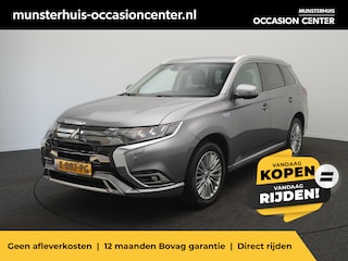Mitsubishi Outlander 2.4 PHEV Pure+ - RIJKLAARPRIJS - All Seasonbanden - Achteruitrijcamera - Adaptive Cruise Control - Stoel- en Stuurverwarming!