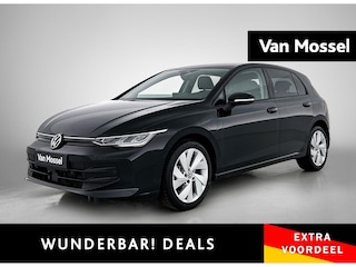 Volkswagen Golf 1.5 eHybrid Life Edition | Demo | 204 PK | Plug-IN | Navigatie | Stuur + Stoelverwarming | Keyless | Multimedia Pakket | Achteruitrijcamera | Getint glas | Adaptive cruise control | Lane Assist | Climate Control |