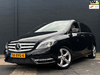 Mercedes-Benz B-klasse 200 Automaat | Pano | Camera | Trekhaak