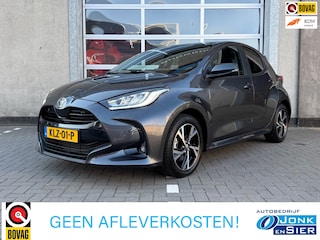 Toyota Yaris 1.5 Hybrid 115 Dynamic Comfort Pack|Parkeersensoren|Camera|Apple CarPlay/Android Auto|Dodehoeksensor|Stoelverw.