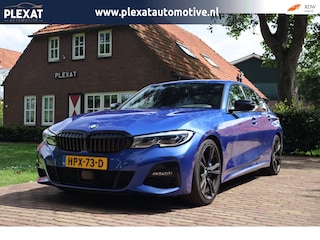 BMW 320i High Executive Aut. | M-Pakket | Mosselman | Schuif-Kanteldak | Full Led | Adaptieve Cruise | Dodehoekbewaking |