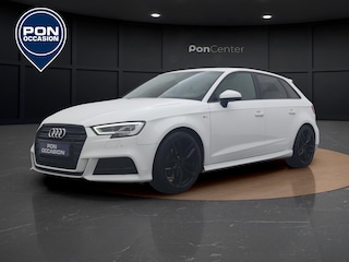 Audi A3 Sportback 1.5 TFSI Sport S Line | Zwart Optiek | Navigatie | Camera | 18" | Stoelverwarming |