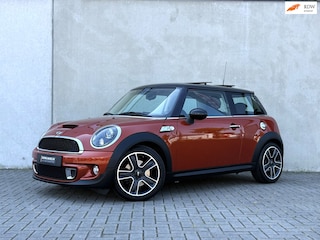 Mini Mini 3-Deurs 1.6 Chili Xenon Pano 17inch