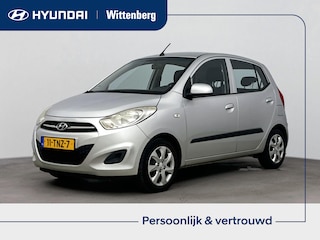 Hyundai i10 1.2 i-DRIVE | UNIEK! | STOELVERHOGING | 5-ZITS | ELEKTRISCHE RAMEN | CENTRALE DEURVERGRENDELING | RADIO CD | AUX | USB | LAGE KMSTAND! | HOGE INSTAP | AUTOMAAT |