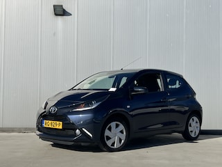 Toyota Aygo 1.0 VVT-i x-play | Achteruitrij camera