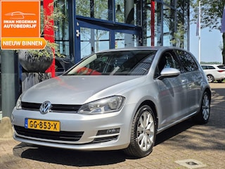 Volkswagen Golf 1.2 TSI Business Edition AUTOMAAT | Navigatie | Trekhaak | Parkeersensoren+Camera | Cruise Control | Licht metalen velgen