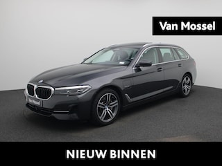 BMW 5-serie Touring 520e Business Edition Plus | Automaat | Panoramadak | CoPilot Pack | Apple Carplay / Android Auto | Navigatie | Harman-Kardon | Laser Lights | Memory Seats | Stoel/Stuur verwarming | Digital Cockpit | Leder |  Parkeer sensoren | Electrische achterklep | 360 Camera | 4-Zone Climate control | Adaptieve Cruise control | DAB | Achterbank Verwarmd | Zonneschermen | Dodehoekdetectie | Lichtmetalen Velgen |