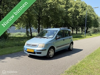 Fiat Panda 1.2 Dynamic*AUTOMAAT*PARK. SENSOR*CLIMA*ELEK RAMEN