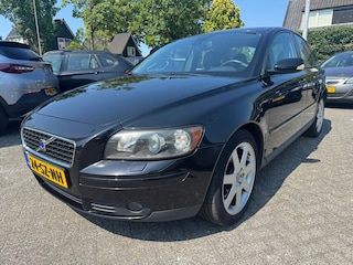 Volvo S40 2.4i Exclusive 170pk,Apk 23/2/27,Airco,Cruise