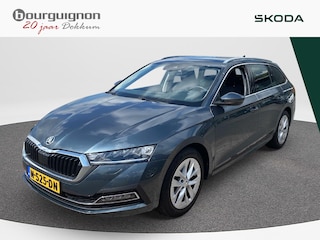 Skoda Octavia Combi 1.5 TSI First Edition | Trekhaak | Stoelverwarming | ACC | A.cam |