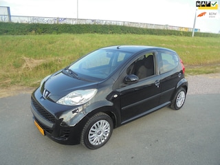 Peugeot 107 1.0 benzine 5 deurs airco 105.000km