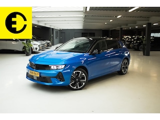 Opel Astra Electric 54 kWh | SOH 95,9% | Panorama dak | Stuurverwarming