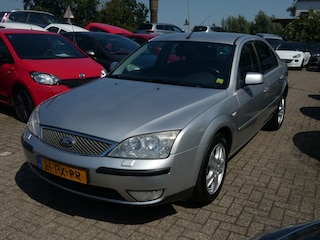 Ford Mondeo 2.0-16V Futura Automaat Airco