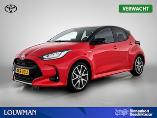 Toyota Yaris 1.5 Hybrid Style | Head-up Display | Stoel+stuurverwarming | Draadloze telefoonlader | Apple CarPlay/Android auto | Climate control | Cruise Control Adaptive |