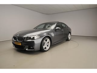 BMW 5-serie Sedan 520i M Sportpakket / Leder / Schuifdak / HIFI / Navigatie professional / Alu wielen