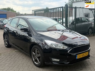 Ford Focus 1.0 Lease Edition Start stop zeer netjes navigatie cruis control parkeer sensor airco