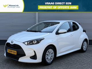 Toyota Yaris 1.5 Hybrid Active | Apple Carplay/Android Auto | Camera | Adaptive Cruise Control | Climate Control |