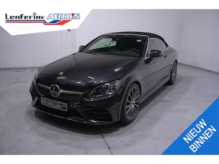 Mercedes-Benz Cabrio 180 AMG Line AMG Styling Camera lederen-bekleding Apple Carplay digi-dashboard 18"-lmv spoorpakket windscherm nekwarmer keyless-start led-verlichting DAB-ontvangst PDC v+a cruise-controle