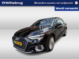 Audi A3 Sportback 30 TFSI Business Edition / AUTOMAAT/ CRUISE/ PARKEER SENSOREN/ DIGITAL DASH/ NAVI/ CLIMA/ LED