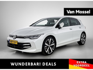 Volkswagen Golf 1.5 eHybrid Life Edition | Automaat | 360 graden Camera | Climate Control | Apple Carplay | Android Auto | Cruise Control Adaptief | Lichtmetalen Velgen |