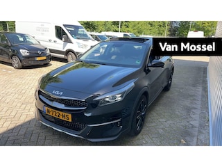 Kia XCeed 1.5 T-GDI MHEV Black Edition | Schuif/Kantel Pano | Trekhaak afneembaar | Winterwielenset | Camera