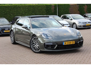 Porsche Panamera Sport Turismo 2.9 4 E-Hybrid / Panoramadak / 360Camera / Head-up / Softclose / Sportdesign+Chrono / 21'' / Sportuitlaat / Bose / Keyless / Stoelverwarming 4x / Stoelventilatie / Stuurverwarming / Dodehoek / DAB / ACC