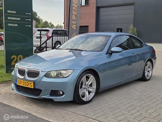 BMW 3-serie Coupé 330i M pakket Executive 272pk 6-cilinder 3.0