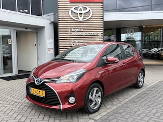 Toyota Yaris 1.5 Hybrid Lease CRUISE CAMERA CLIMA 15' LM-VELGEN BLUETOOTH