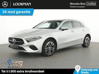 Mercedes-Benz A-klasse 250 e Plug-In Hybride Ledkoplampen | Stoelverwarming | Parkeerpakket met achteruitrijcamera | Dodehoekassistent. Inclusief 24 maanden Mercedes-Benz Certified garantie voor Europa.