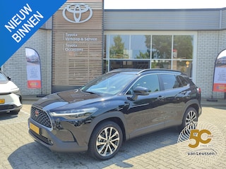 Toyota Corolla Cross Hybrid 140 STYLE 4S-BANDEN NL-AUTO EL-ACHTERKLEP BLIND SPOT PARK-SENSOREN NAVI APPLE/ANDROID 18'' LM-VELGEN