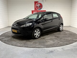 Ford Fiesta 1.25 Limited, Lage km stand, Airco, Trekhaak, Prijs incl nieuwe apk, beurt en 3 mnd garantie, Isofix, Electrische ramen en speigels, Boekjes, Radio