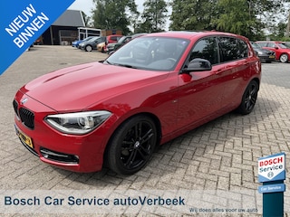 BMW 116i Sport-Line Business+ | 1e eigenaar | Dealeronderhouden t.m. 2024 | Navi Prof. | 18" BMW LM velg sterspaak 379 | Schuifdak | Bi-Xenon | M-Sport onderstel