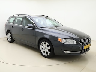 Volvo V70 T4 Nordic+ | Trekhaak | Dealer onderhouden | Xenon