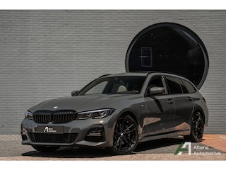 BMW 3-serie Touring 330i xDrive High Executive M-Sport, trekhaak, panoramadak, head-up, laser, comfort acces