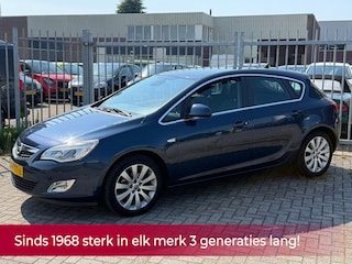 Opel Astra 1.4 Turbo Cosmo 120PK! NL AUTO NAP 2EIGENAAR! NAVI l Cruise l PDC l Airco l TREKHAAK l LEER! DEALER OH l TOPSTAAT!