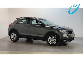 Volkswagen T-Roc 1.0 TSI Style Business Navigatie Parkeersensoren Adaptive Cruise