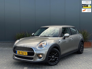 Mini Cooper 5-Deurs 1.5 Business Edition ORG NL | SPORTVELGEN | CLIMATE | CRUISE CONTROL | MF STUUR