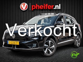 MG ZS EV Long Range Luxury 70 kWh SOH 97% Trekhaak/ Panoramadak/ 360 Camera/ Blindspot/ Leer/ Stoelverwarming/ Carplay